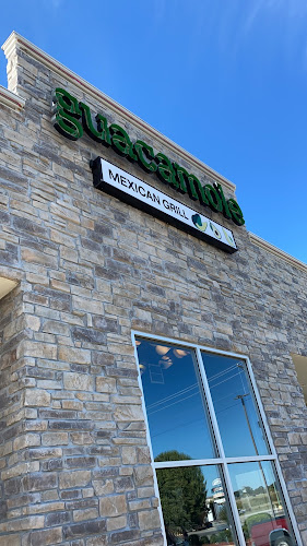 Guacamole Mexican Grill exterior view showcasing professional restaurants services in Searcy, Arkansas
