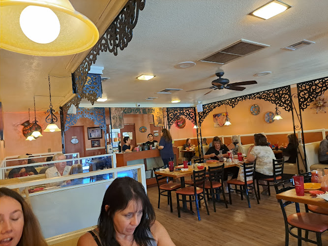 Guayo's El Rey exterior view showcasing professional restaurants services in Miami, Arizona