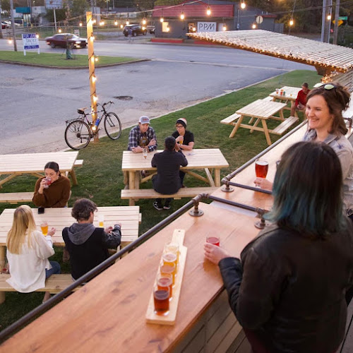 Hampline Brewing exterior view showcasing professional Brewery services in Memphis, Tennessee