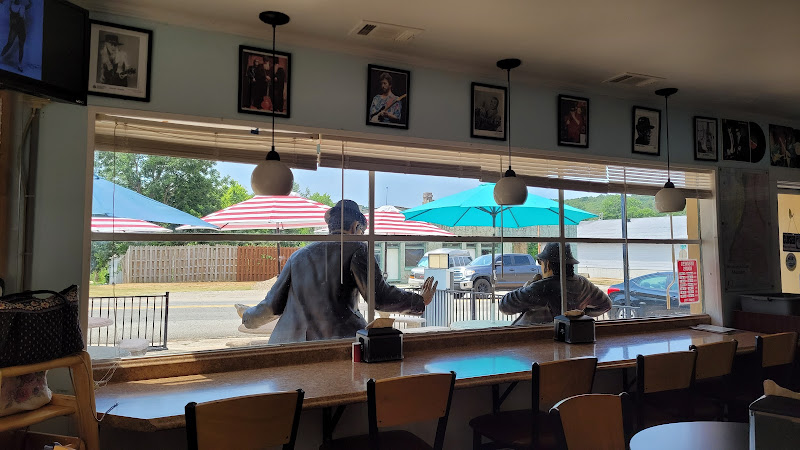 Hardy Hot Dog & Blues Station exterior view showcasing professional restaurants services in Hardy, Arkansas