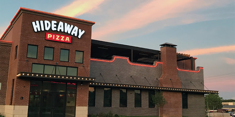 Hideaway Pizza exterior view showcasing professional restaurants services in Benton, Arkansas