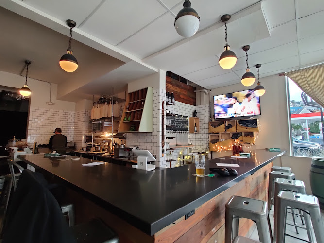 Hop Oast Pub & Brewery exterior view showcasing professional restaurants services in San Francisco, California