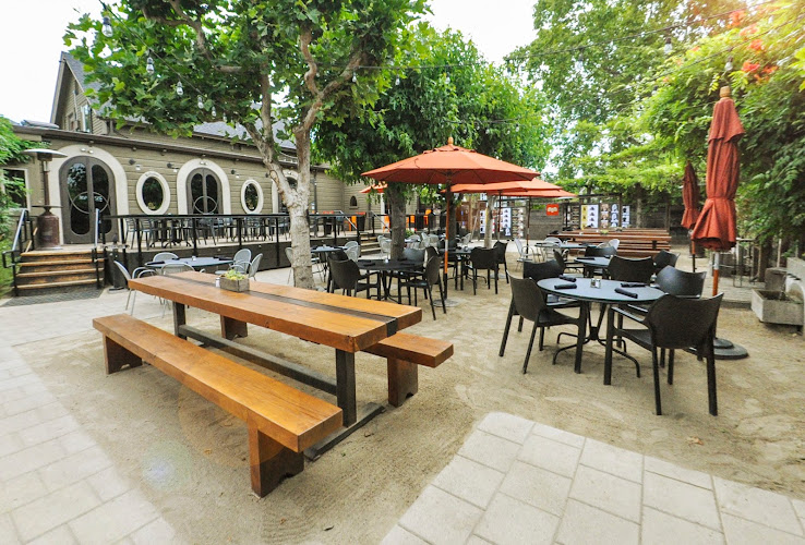 HopMonk Tavern Sonoma exterior view showcasing professional restaurants services in Sonoma, California