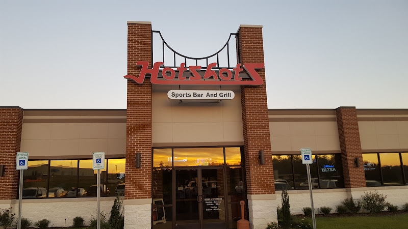 Hotshots Sports Bar & Grill exterior view showcasing professional restaurants services in El Dorado, Arkansas