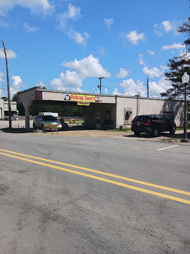 Hubcap Dan's Burgers exterior view showcasing professional restaurants services in Dumas, Arkansas