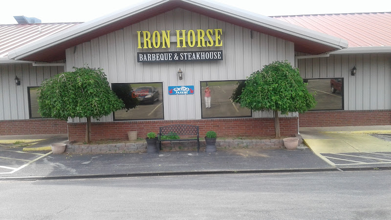 Ironhorse Barbeque And Steakhouse exterior view showcasing professional restaurants services in Paragould, Arkansas