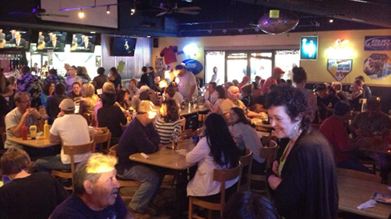 JD's Grill House exterior view showcasing professional restaurants services in Thatcher, Arizona