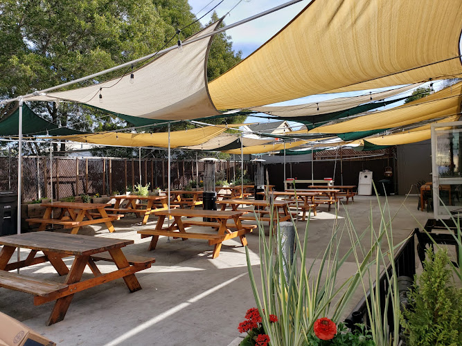 Kelly Brewing Company exterior view showcasing professional Brewery services in Morgan Hill, California
