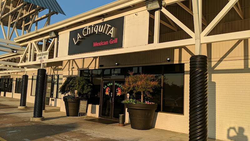 La Chiquita exterior view showcasing professional restaurants services in Russellville, Arkansas