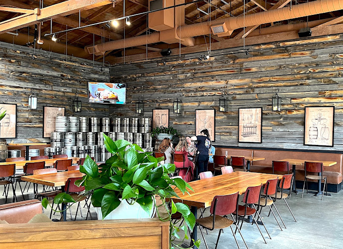 Loma Brewing Company exterior view showcasing professional restaurants services in Los Gatos, California