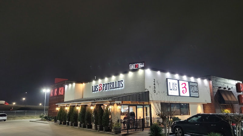 Los 3 Potrillos exterior view showcasing professional restaurants services in Conway, Arkansas