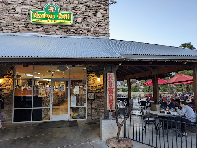 Macky's Grill exterior view showcasing professional restaurants services in Payson, Arizona