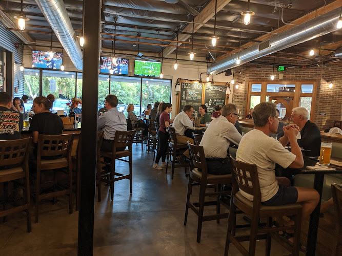 Mad Duck Craft Brewing Northwest exterior view showcasing professional restaurants services in Fresno, California