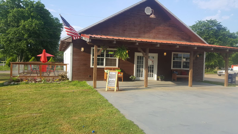Main Street Kitchen exterior view showcasing professional restaurants services in Horatio, Arkansas