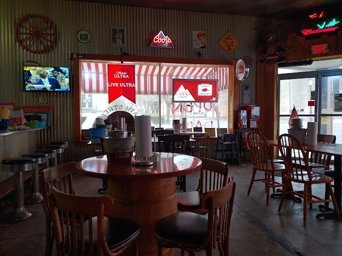 Main Street Pizza exterior view showcasing professional restaurants services in El Dorado, Arkansas