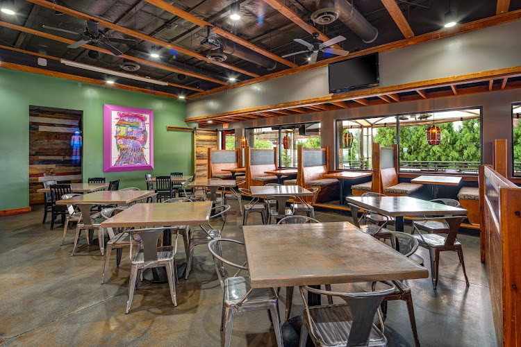 Mellow Mushroom Oxford - Anniston exterior view showcasing professional restaurants services in Oxford, Alabama