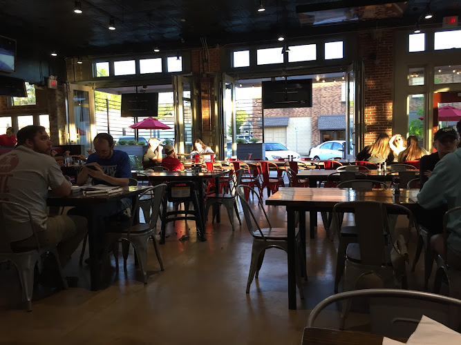 Mellow Mushroom Tuscaloosa exterior view showcasing professional restaurants services in Tuscaloosa, Alabama