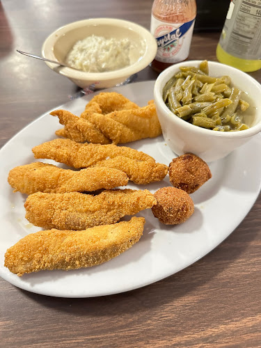 Mikes Country Kitchen exterior view showcasing professional restaurants services in Pine Hill, Alabama