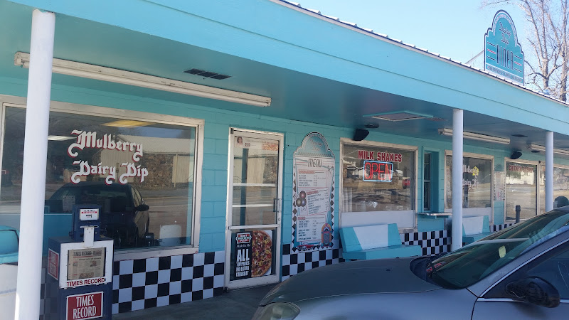 Mulberry Dairy Dip exterior view showcasing professional restaurants services in Mulberry, Arkansas