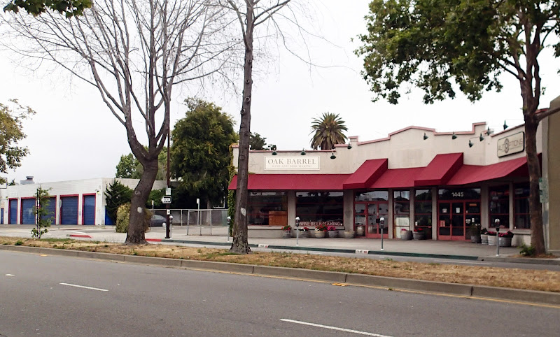 Oak Barrel Winecraft exterior view showcasing professional Brewing supply store services in Berkeley, California