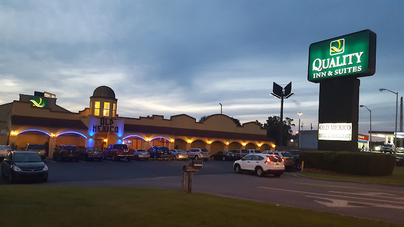 Old Mexico exterior view showcasing professional restaurants services in Greenville, Alabama