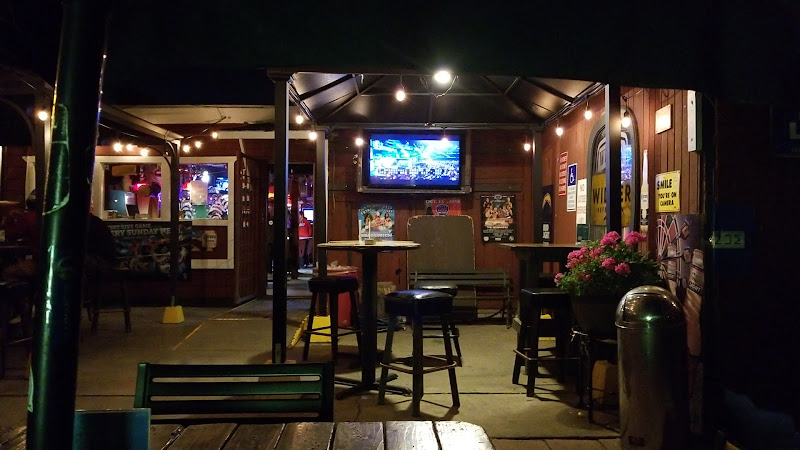 PBS Pub & Co. exterior view showcasing professional restaurants services in Long Beach, California