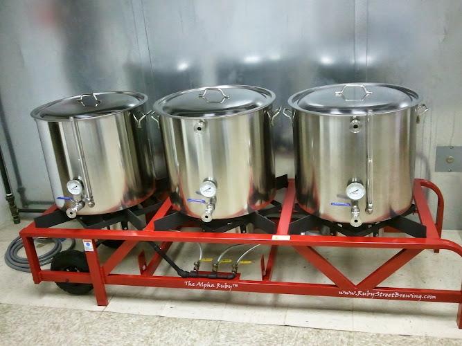 Patriot Homebrew Supply exterior view showcasing professional Brewery services in Elkhorn, Nebraska