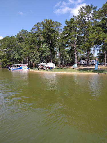 Peanut Point exterior view showcasing professional restaurants services in Alexander City, Alabama