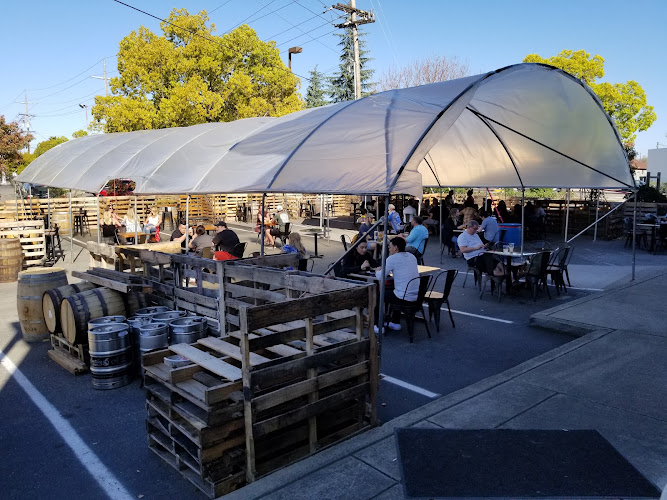 Pennyweight Craft Brewing exterior view showcasing professional restaurants services in Livermore, California