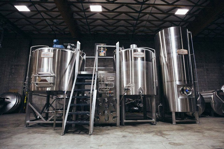 Pine Star Brewery exterior view showcasing professional Brewery services in Loomis, California