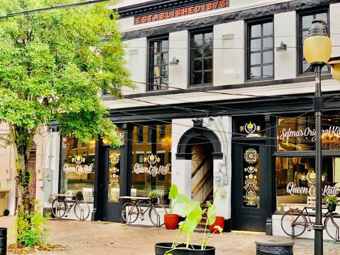 Queen City Kale exterior view showcasing professional restaurants services in Selma, Alabama