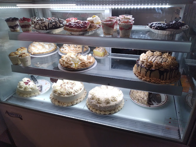 Red River Cafe exterior view showcasing professional restaurants services in Leslie, Arkansas