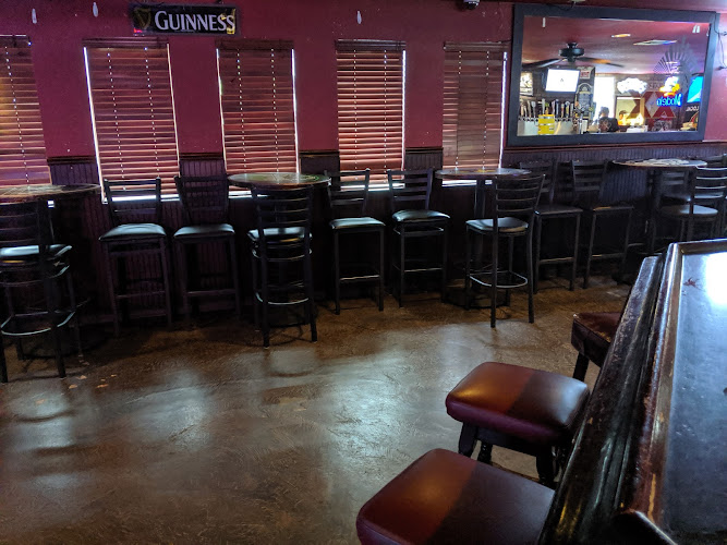 Red Wave Inn exterior view showcasing professional restaurants services in Fresno, California