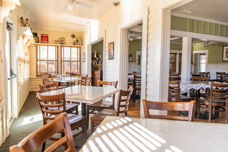 Rim Country BBQ and Wood-Fired Pizza exterior view showcasing professional restaurants services in Payson, Arizona