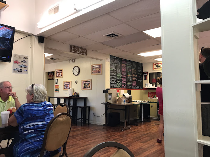 Rock's Famous BBQ exterior view showcasing professional restaurants services in Prattville, Alabama