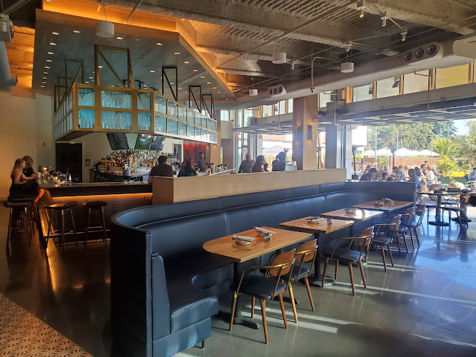 Roger Bar and Restaurant exterior view showcasing professional restaurants services in Mountain View, California