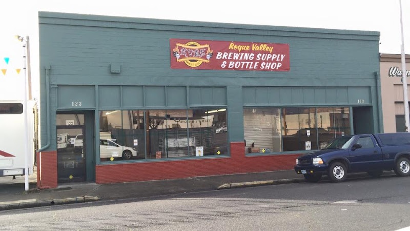 Rogue Valley Brewing Supply & Bottle Shop exterior view showcasing professional Brewing supply store services in Grants Pass, Oregon