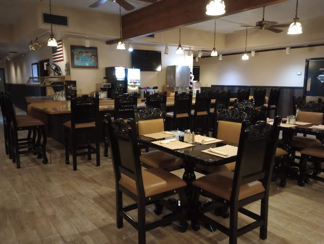 Safire Restaurant & Lounge exterior view showcasing professional restaurants services in Springerville, Arizona