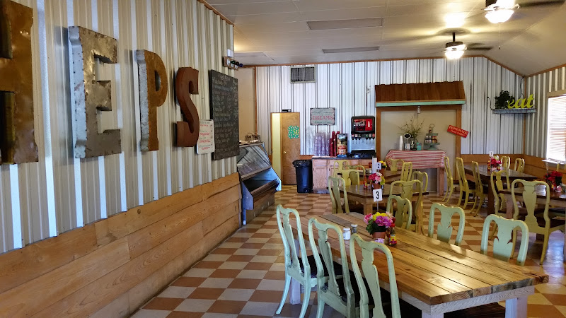 Sheps Farmhouse Restaurant exterior view showcasing professional restaurants services in Dumas, Arkansas