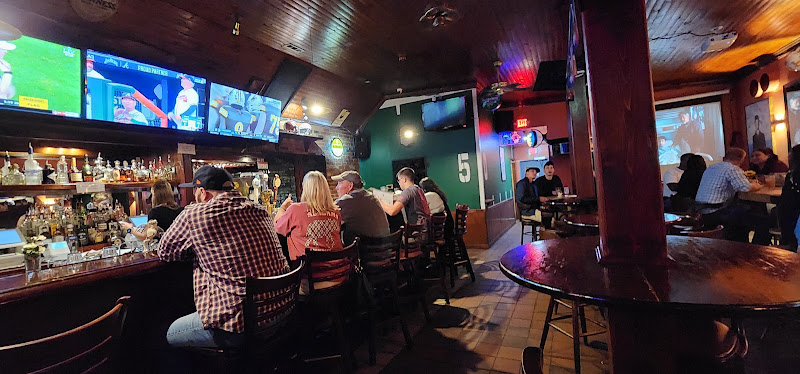 Sidelines Bar & Grill exterior view showcasing professional restaurants services in Enterprise, Alabama