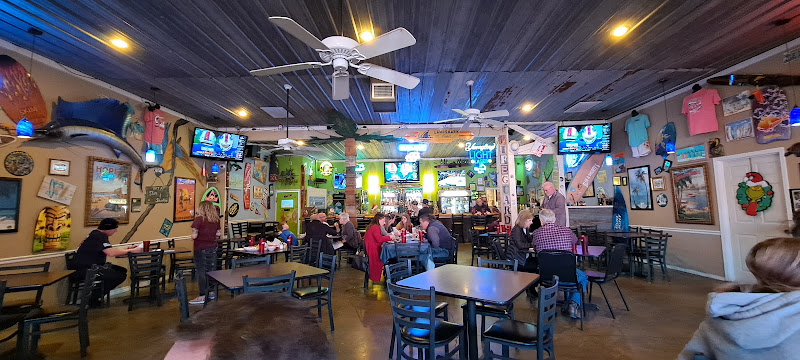 Slim and Shorty's exterior view showcasing professional restaurants services in Arkadelphia, Arkansas