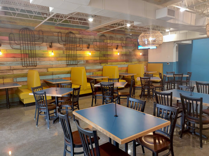 Smokin' Jalapeno exterior view showcasing professional restaurants services in Muscle Shoals, Alabama