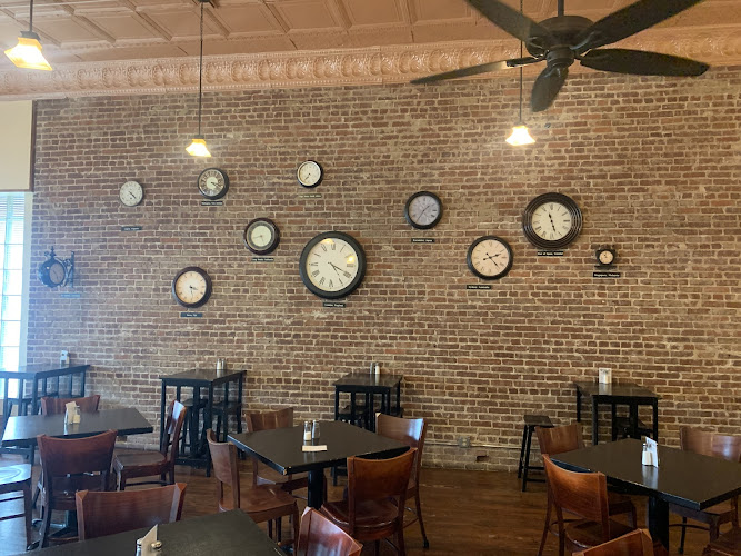 Stilwell's Restaurant exterior view showcasing professional restaurants services in De Queen, Arkansas