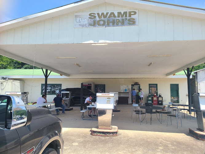 Swamp John's Restaurant exterior view showcasing professional restaurants services in Red Bay, Alabama