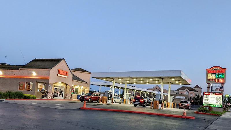 TOGO'S Sandwiches exterior view showcasing professional restaurants services in Lathrop, California