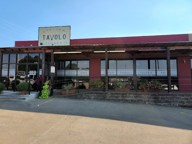 Tavolo Italian Ristorante exterior view showcasing professional restaurants services in Batesville, Arkansas