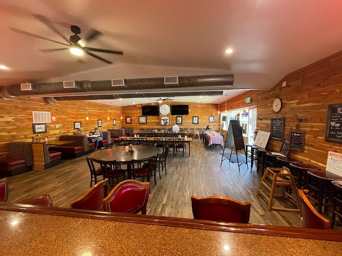 The Cecil store and grill exterior view showcasing professional restaurants services in Cecil, Arkansas