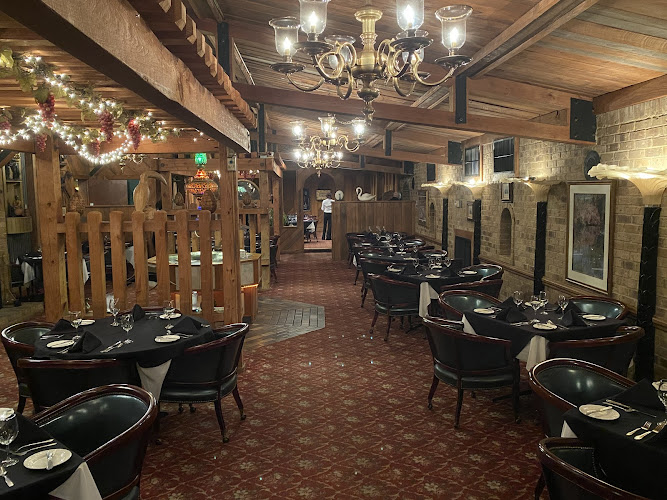 The D.A.P.P.E.R. at Park Place exterior view showcasing professional restaurants services in Texarkana, Arkansas