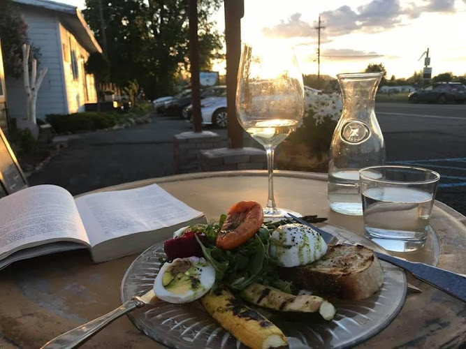 The Drifter's Table exterior view showcasing professional restaurants services in Loyalton, California