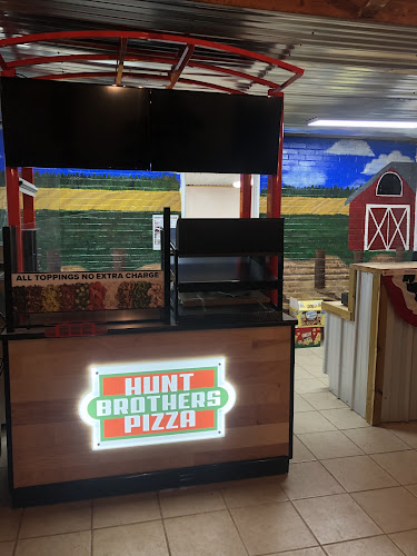 The Farmer's Daughter Country Store exterior view showcasing professional restaurants services in Ozark, Alabama